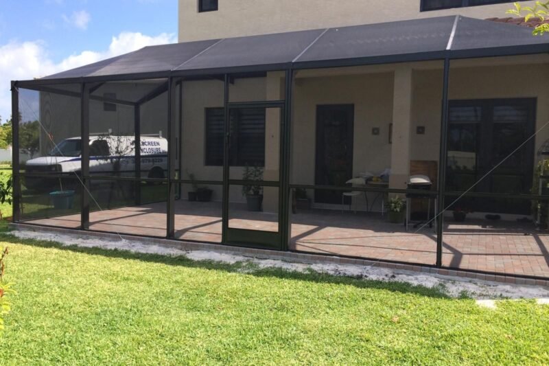 Screen & Enclosures (14)
