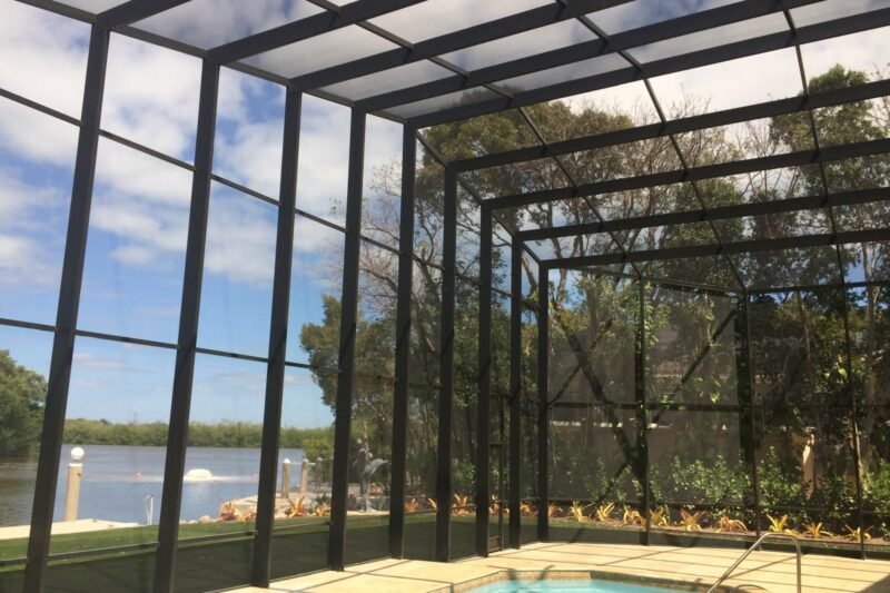 Screen & Enclosures (4)